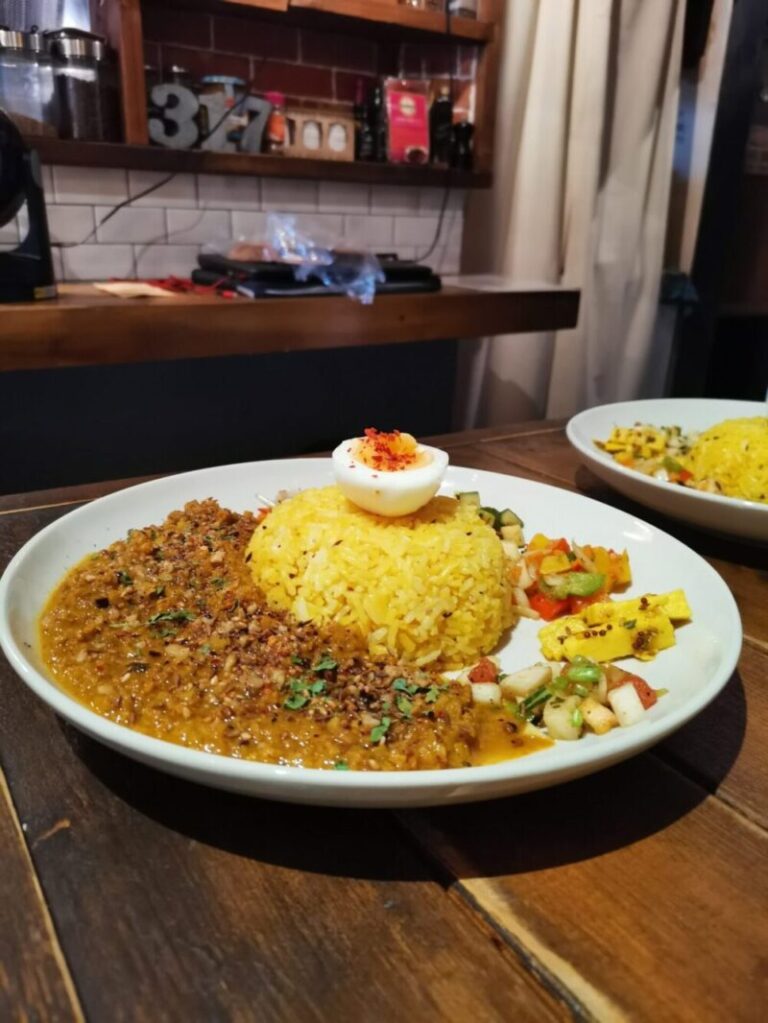 スパイスチキンカレー